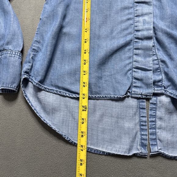 Cloth & Stone Shirt Womens Medium Blue Tencel Long Sleeve Button Up Chambray Top - Picture 6 of 14